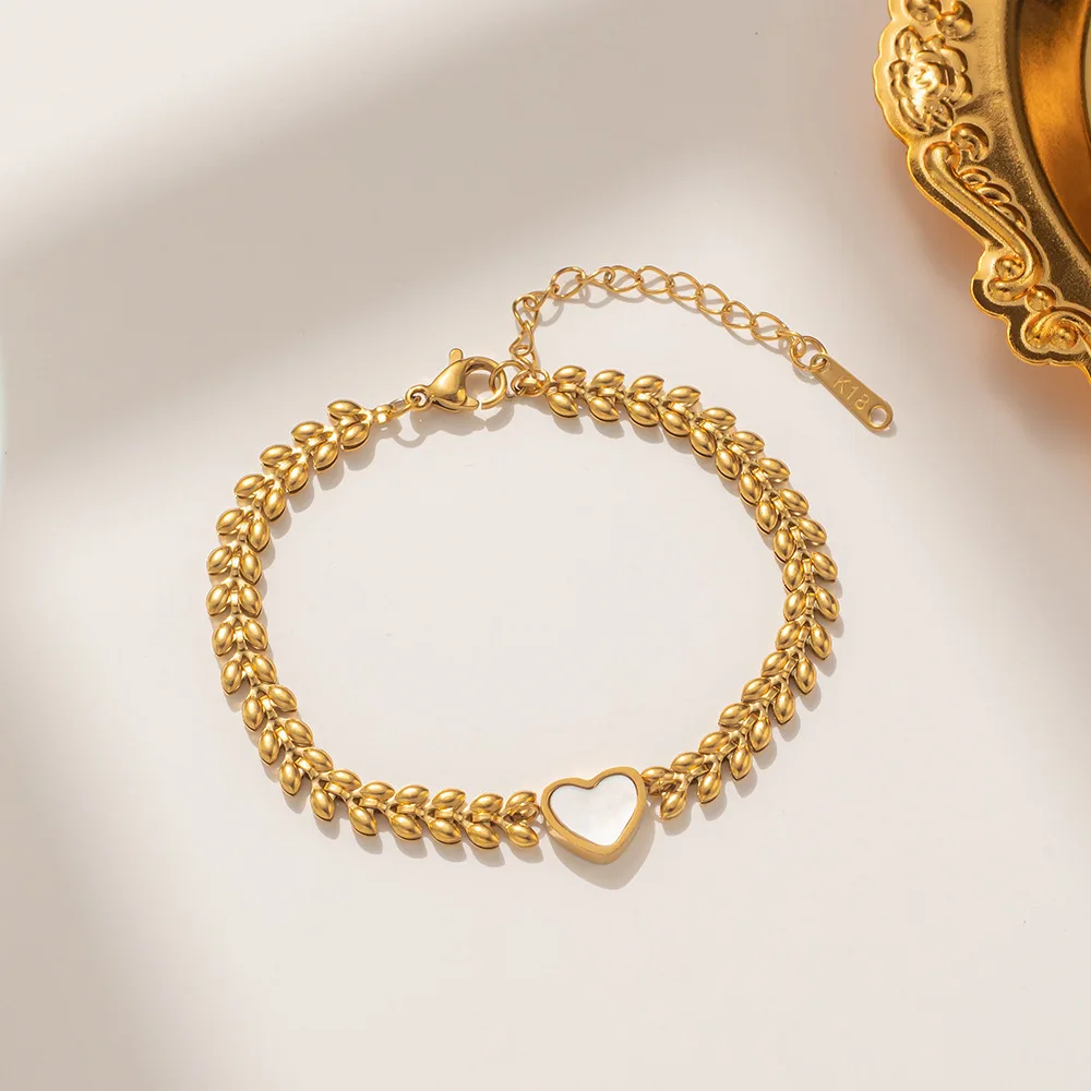 

Exquisite Women's Titanium Steel Gold-plated Mother-of-Pearl Bracelet Round Natural Shell Reversible Design Premium Jewelry