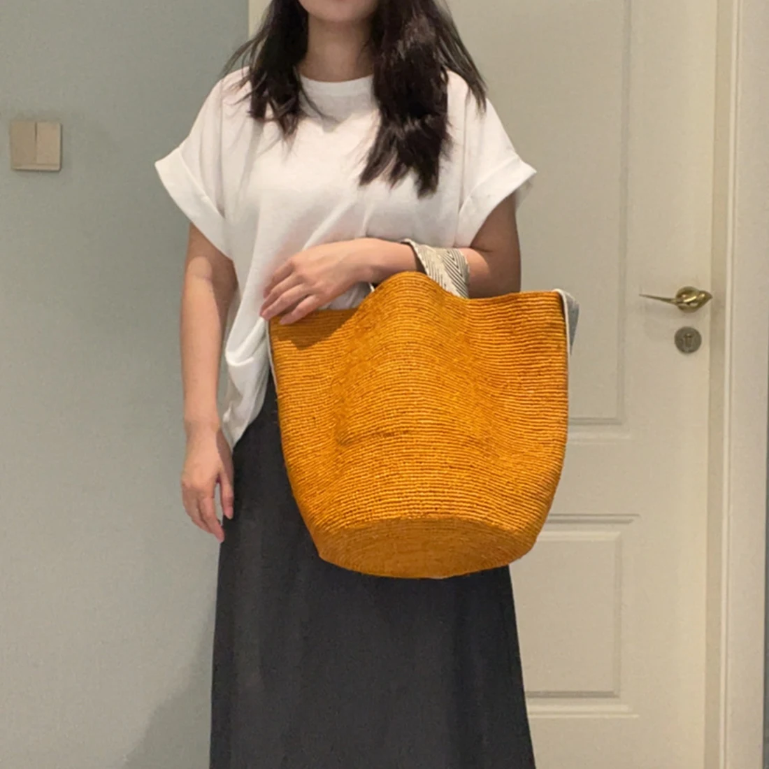 sac-a-main-en-raphia-naturel-jaune-grande-capacite-sac-seau-sac-a-bandouliere-pour-femme-sac-en-osier-ecologique