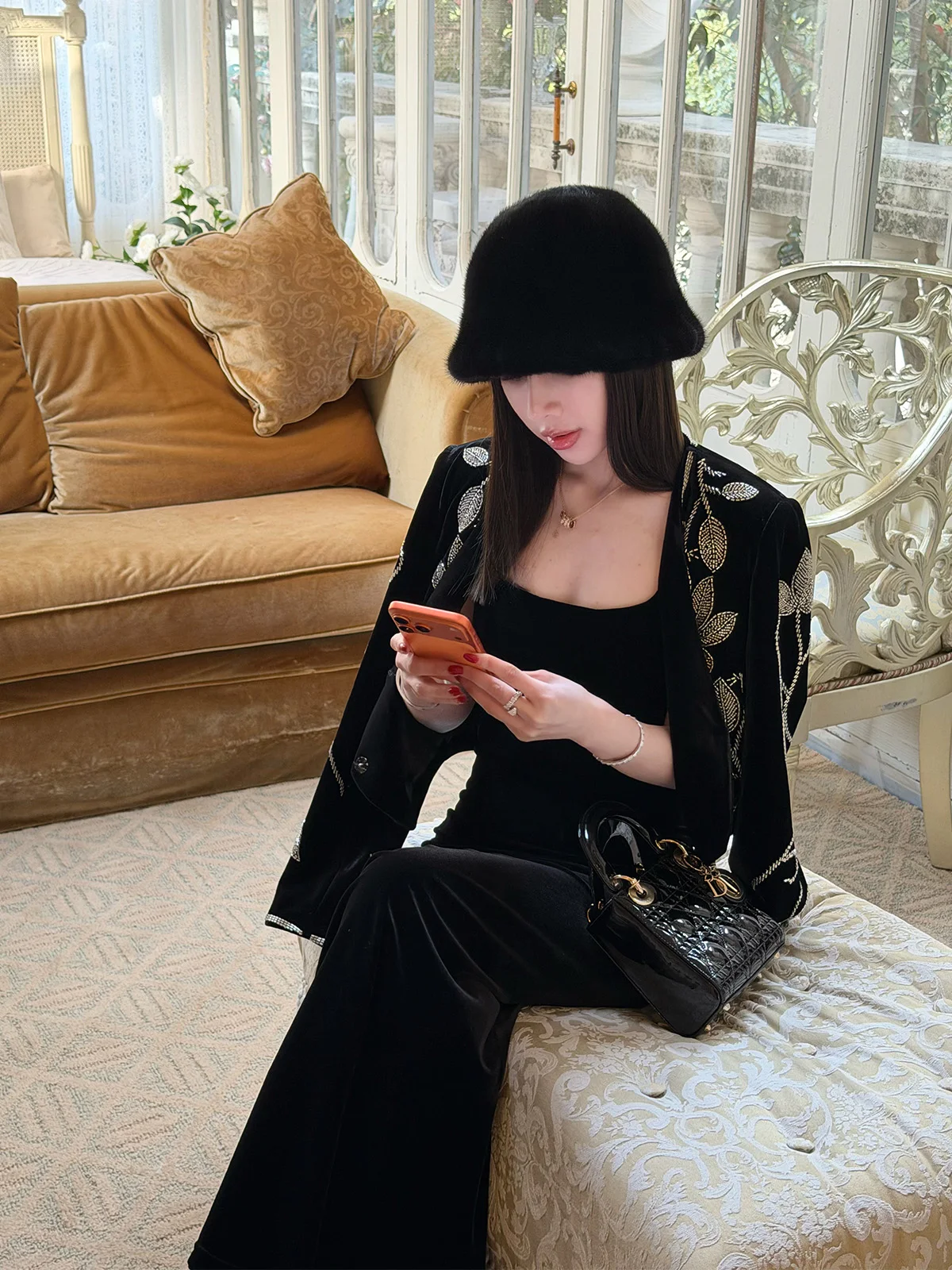 

Женское пальто Cannes Night Haute Couture с V-образным вырезом, расшитое бисером, на пуговицах, с длинными рукавами