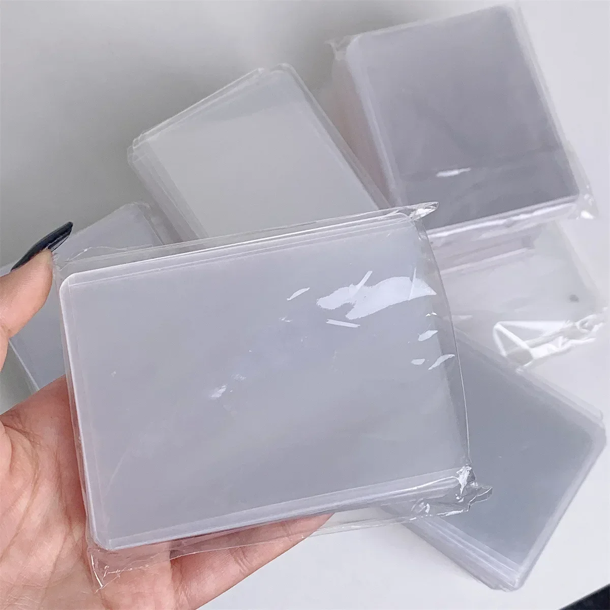 100-1Pack 35PT Transparent Card Sleeves PVC Hard Plastic Game Cards Holder Cover for Collectible Trading Cards