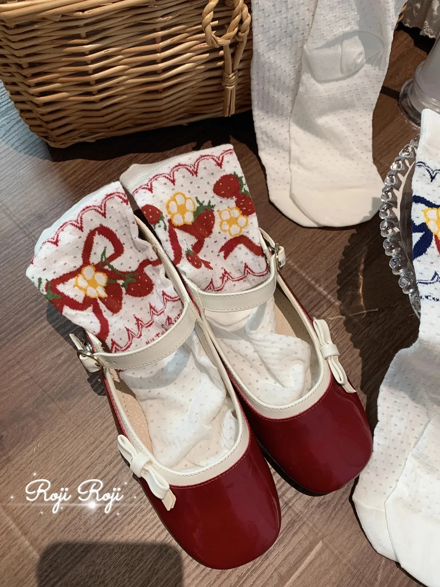 IMU Japanese Hot Lolita Strawberry Flower Lace Socks Women Gentle Ballet Socks JK Harajuku Lace Bow Slim Leg Short Socks