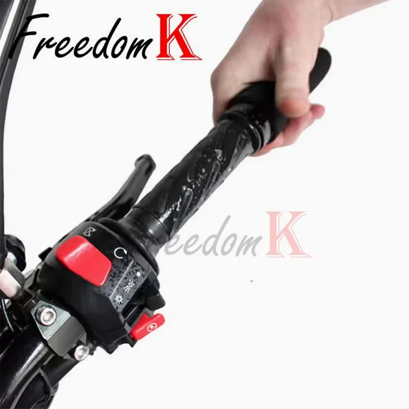 دراجة نارية القبضات الإسفنج المقود يغطي ل KYMCO AK550 / i DownTown XCITING X-Town K-XCT KRV RK اكسسوارات مقود قبضة