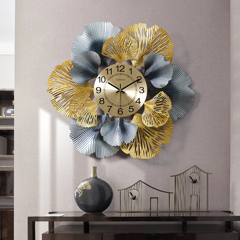 

New Chinese Ginkgo Leaf Living Room Wall Clock Artist Decorates with Light Luxury American Simple Handmade Decoration