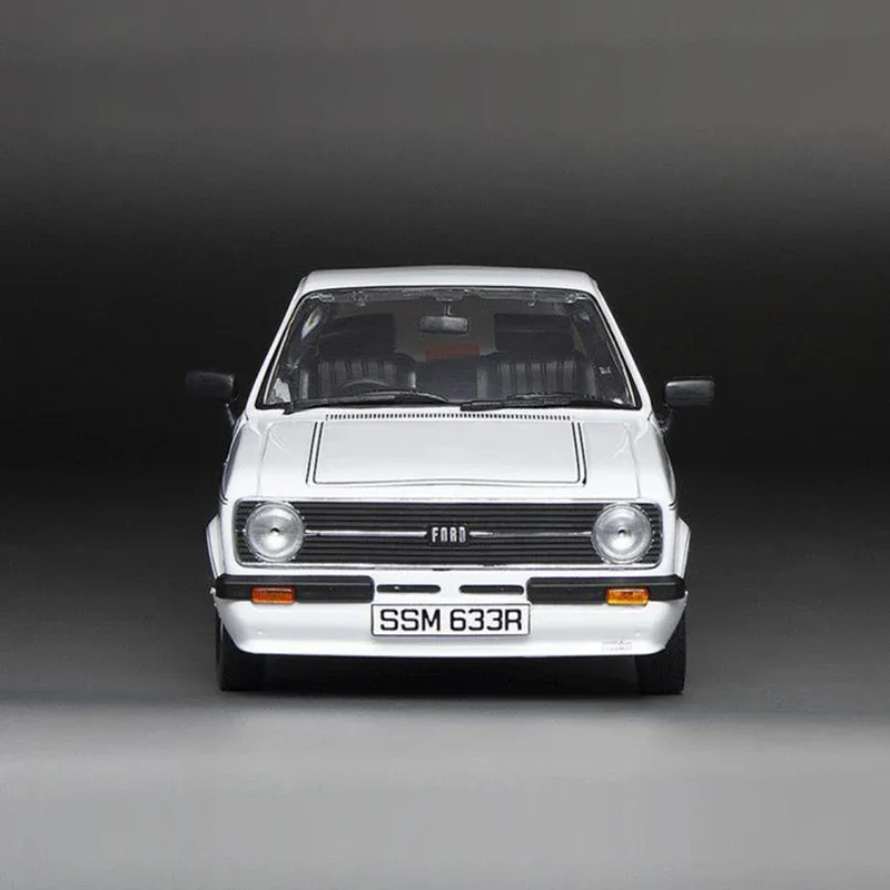 Diecast 1:18 Scale 1976 Ford Escort MKII RS Alloy Car Model Toy Collection Ornament Toys