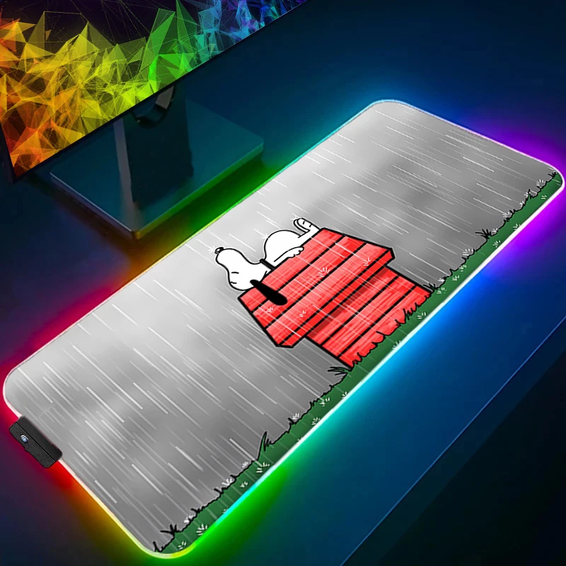 Alfombrilla de ratón LED XXL Snoopy Anime Gamer ordenador alfombrilla de ratón RGB jugadores de deportes electrónicos accesorios de juegos tableta Varmilo teclado retroiluminación