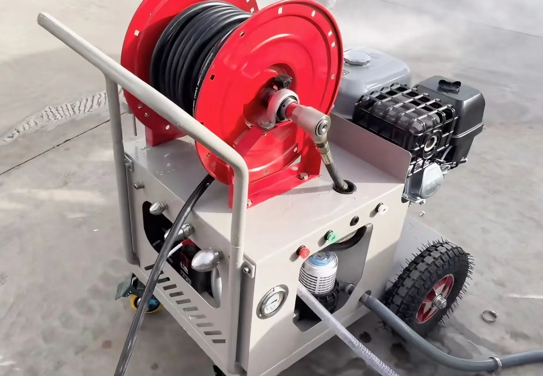 High Pressure Diesel Sewer Jetter Cleaner Pipe Sewer Cleaning Machine Reel 150 bar 13.5HP Municipal Drain Cleaning Machine