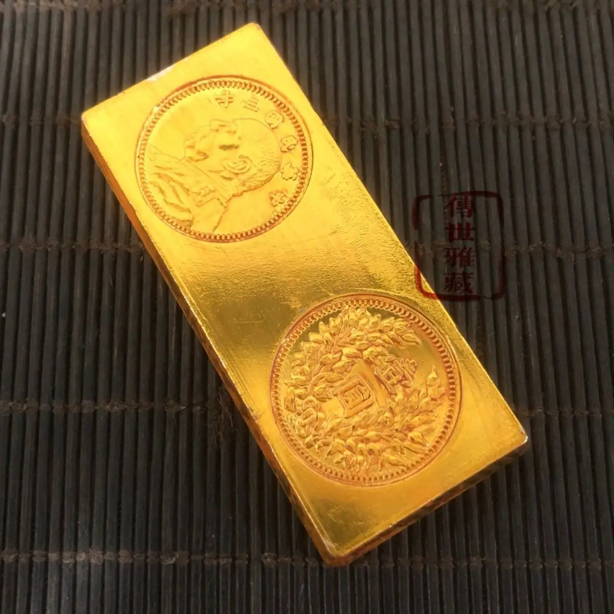 Three year one yuan gold nugget ornament, with warm and delicate patina and exquisite craftsmanship