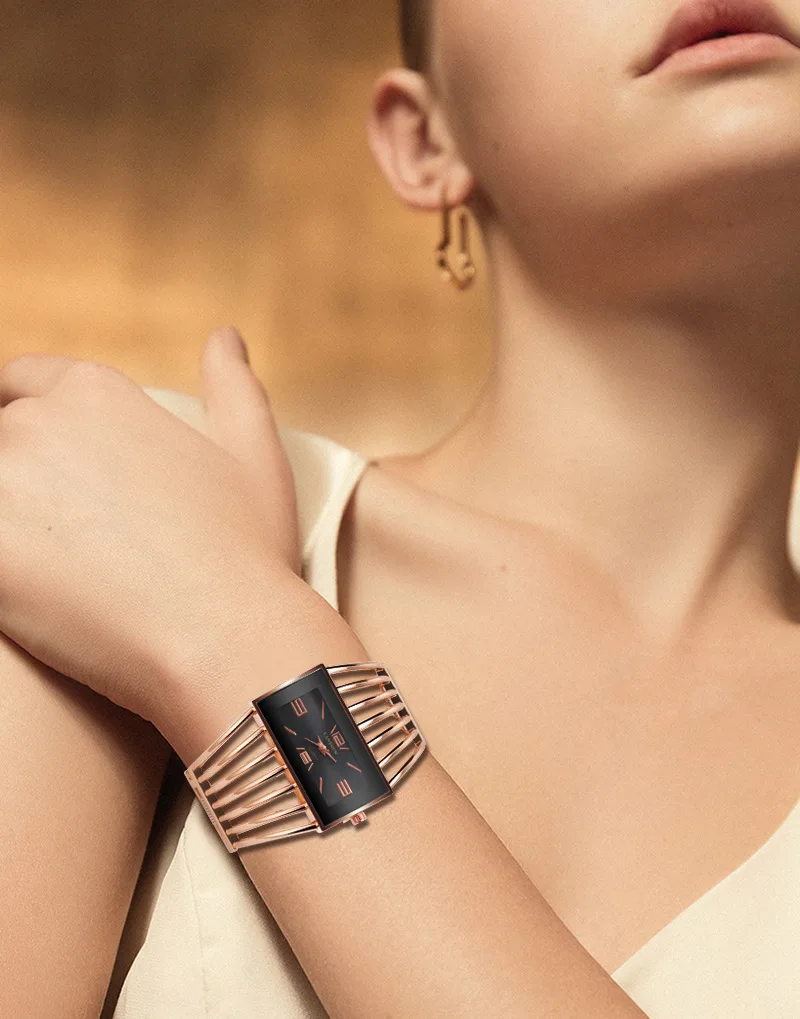 ساعة كوارتز نسائية مجوفة ، ساعات يد نسائية ، سوار معدني إبداعي ، اتجاه متعدد الاستخدامات ، راقي ، أزياء فاخرة