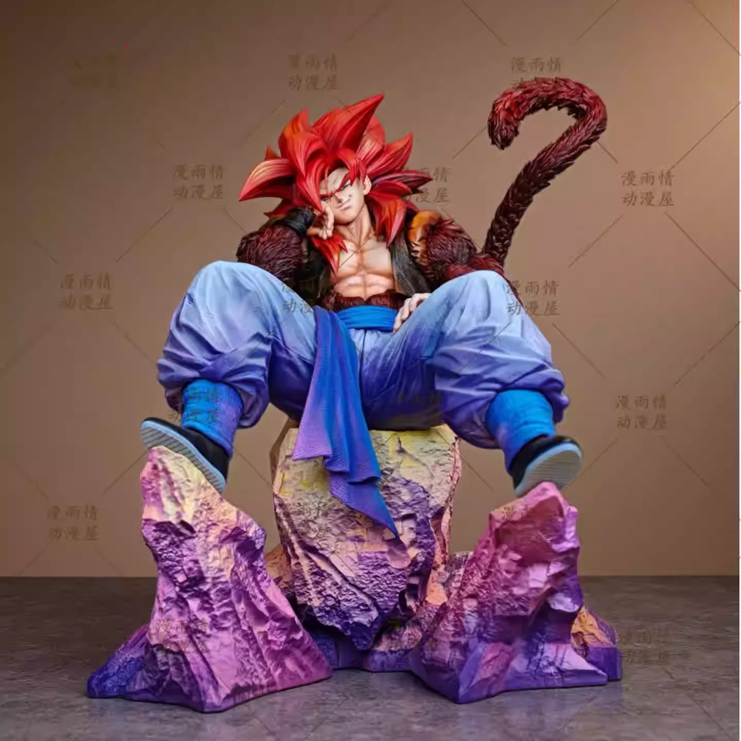 

Статуэтка Гогеты Супер Сайяна 4 в сидячей позе из Dragon Ball Super - Аниме-фигурка от JG Studio, коллекционный декор для рабочего стола