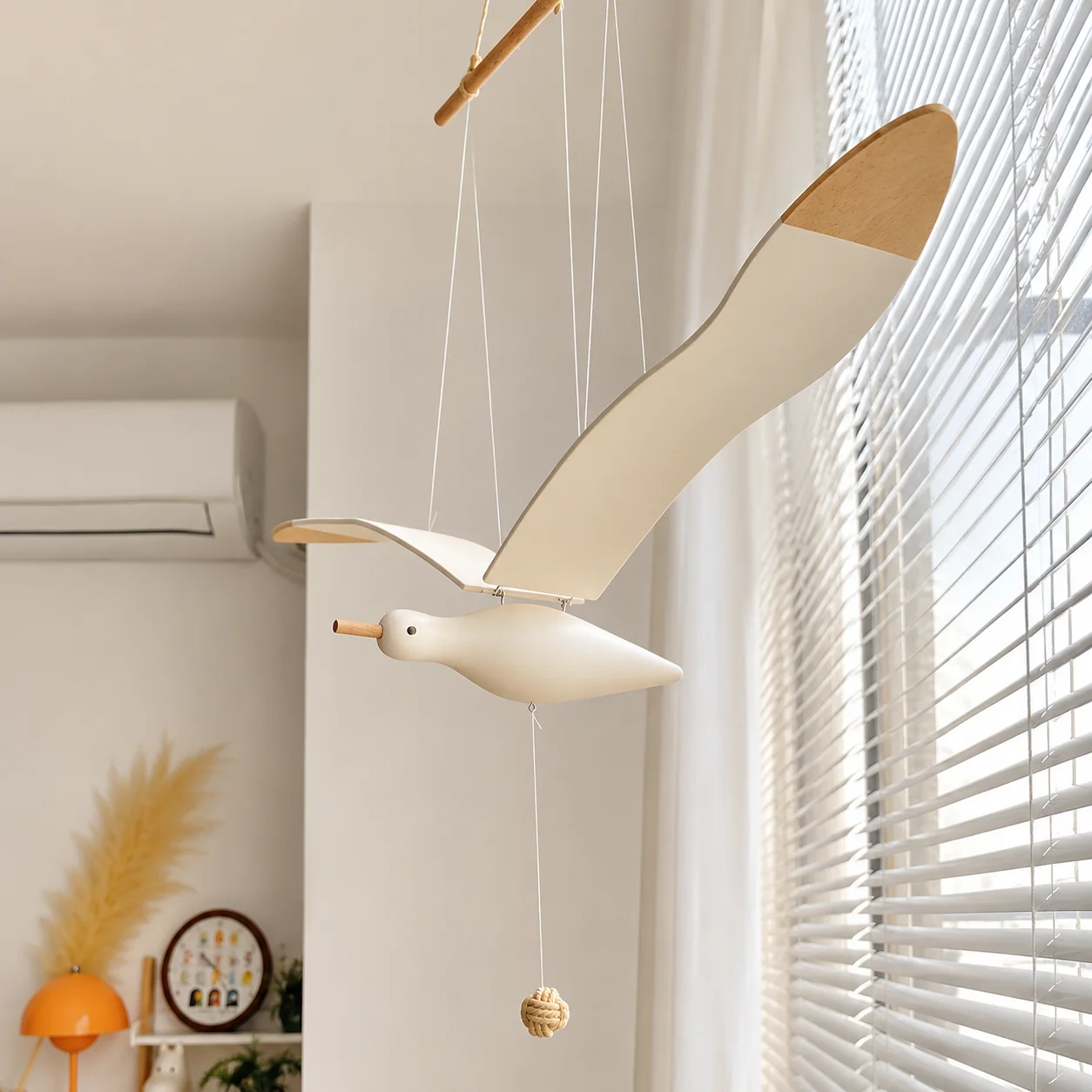 DIY Flying Seagull Hanging Bird Mobile Wooden Pull String Toy Ceiling Pendant Nursery Kids Room Bedroom Home Wall Decoration