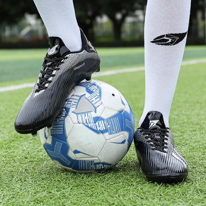 

Unisex Low-Top Adult Soccer Cleats, Lightweight Professional Sports Shoes, Suitable for Turf Training