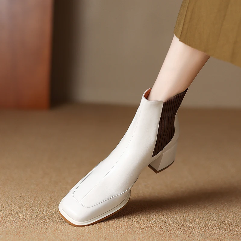 

Новинка 2024, осенне-зимние женские ботинки, женская обувь из натуральной кожи, повседневные короткие ботинки на высоком каблуке с квадратным носком, современные ботинки