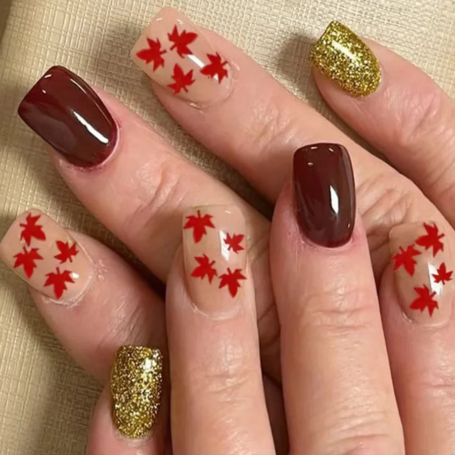 

24pcs Glossy Short Square Vibrant Red Maple Leaf Press-On Nails Set Autumn&Winter Fashion with Golden Glitter Accents Fake Nails