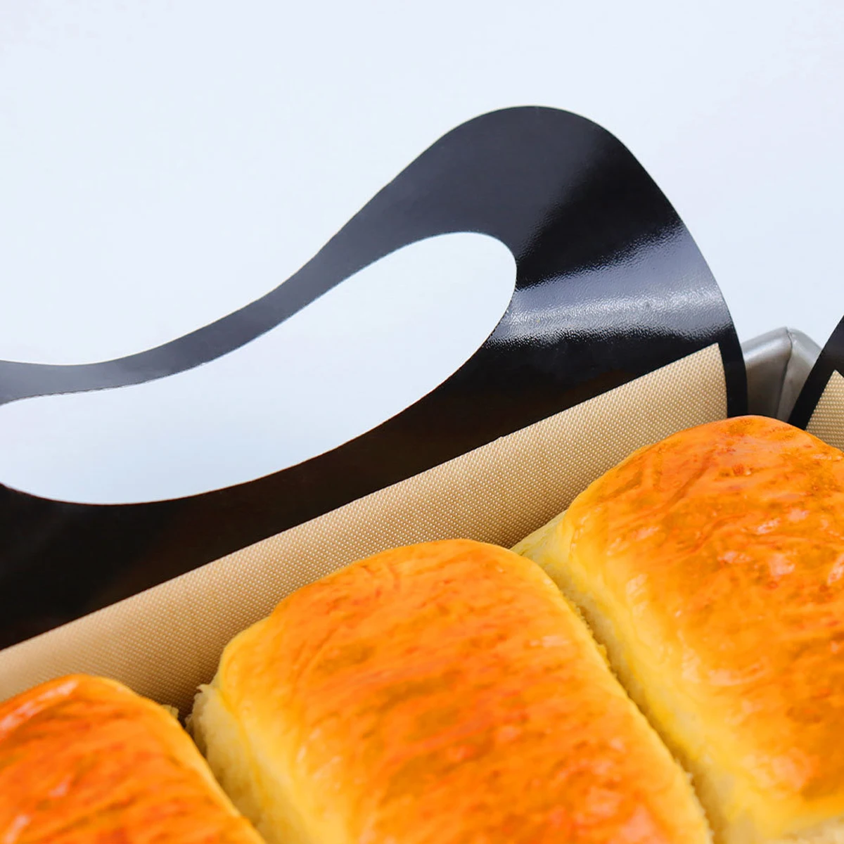 แผ่นรองอบขนมปังซิลิโคนแบบใช้ซ้ - Kitchen Baking Mat บทวิจารณ์และราคา
