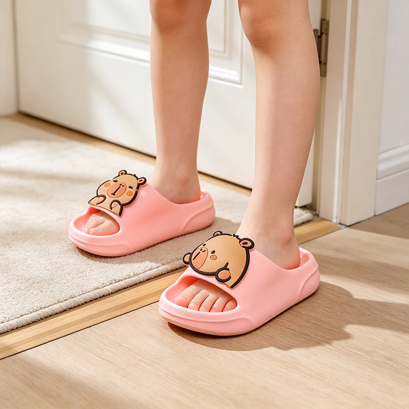 Niedliche Capybara-Kinderhausschuhe, weiche EVA-Sohle, rutschfest, dicke Sohle, Kinder-Badesandalen für Jungen und Mädchen – Detail 4
