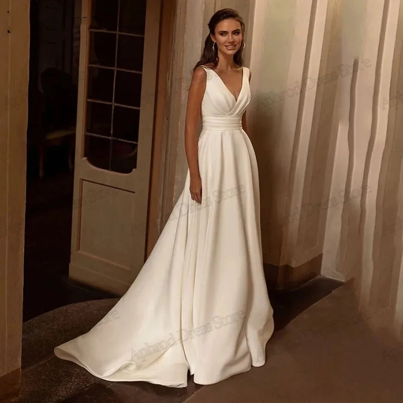 Glamouröse Brautkleider A-Linie Satin Brautkleider ärmellose rücken freie Robe mit V-Ausschnitt für formelle Party glamouröse Vestidos de Novia