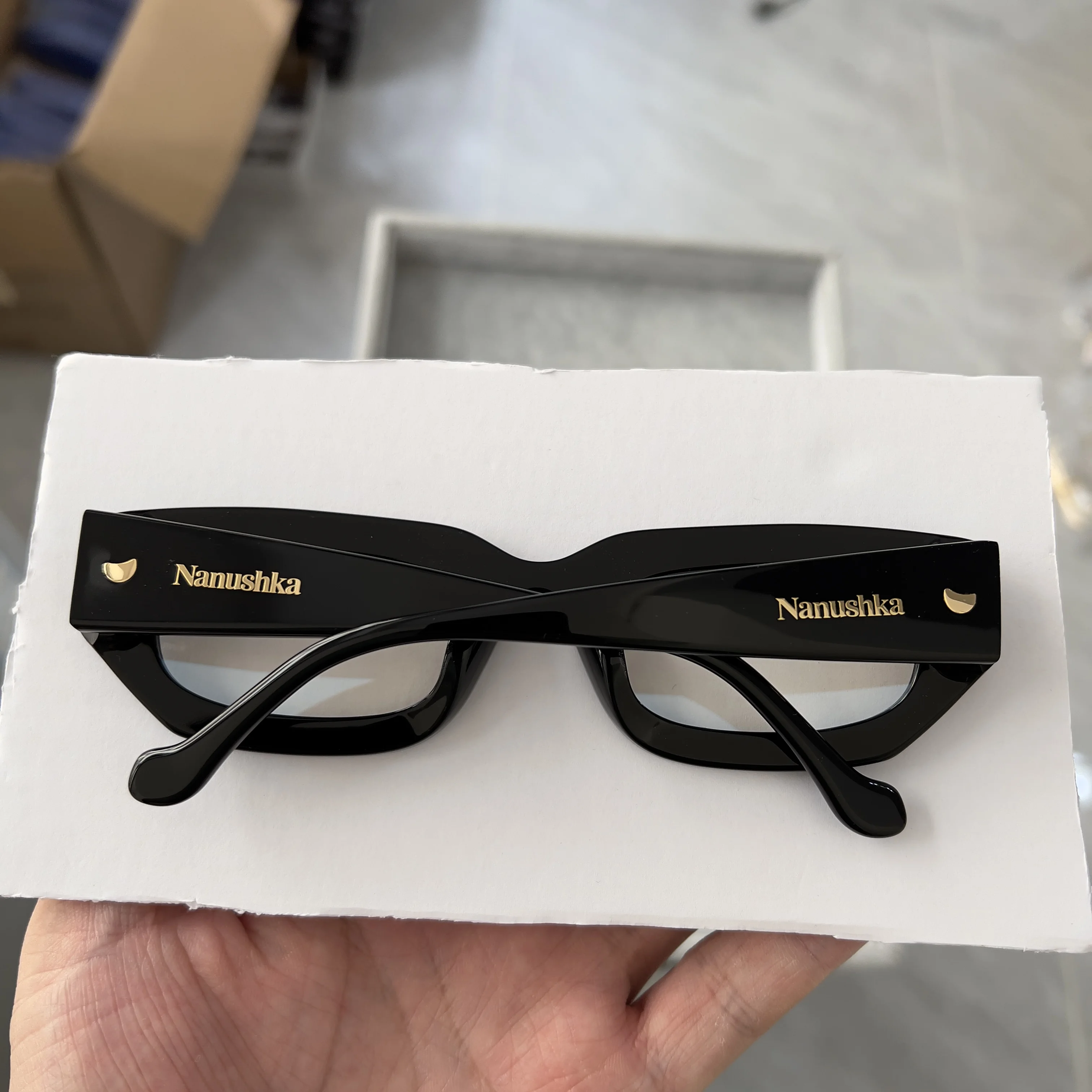 Fashionable and Unique Eyeglass Frames Made with Acetate Fiber Material, Optional Color-changing Polarized Sunglasses Lenses