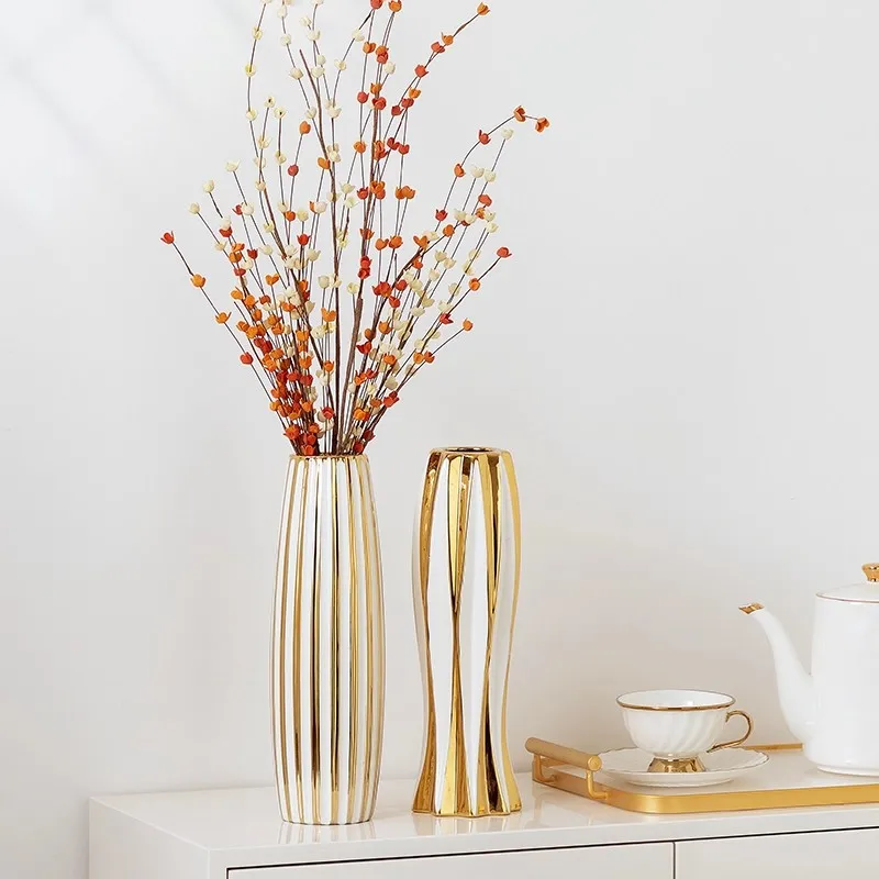 Gold luxury ceramic vase 30CM can be used to install water splashes, high-end decorations for home living rooms, study rooms, an