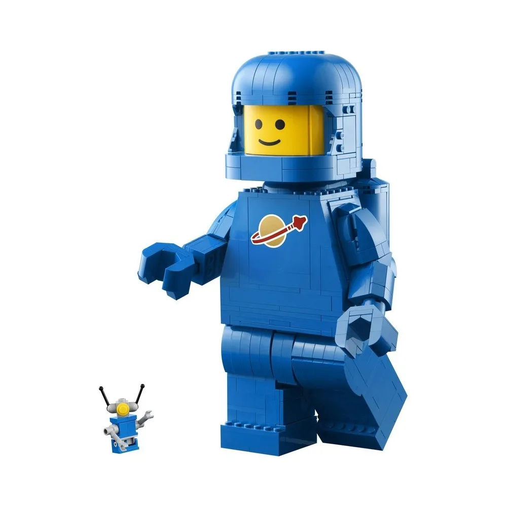 

NEW 793PCS 40921 Up-Scaled Blue Astronaut Minifigure Model Building Blocks DIY Idea Assemble Education Toy Kids Christmas Gifts
