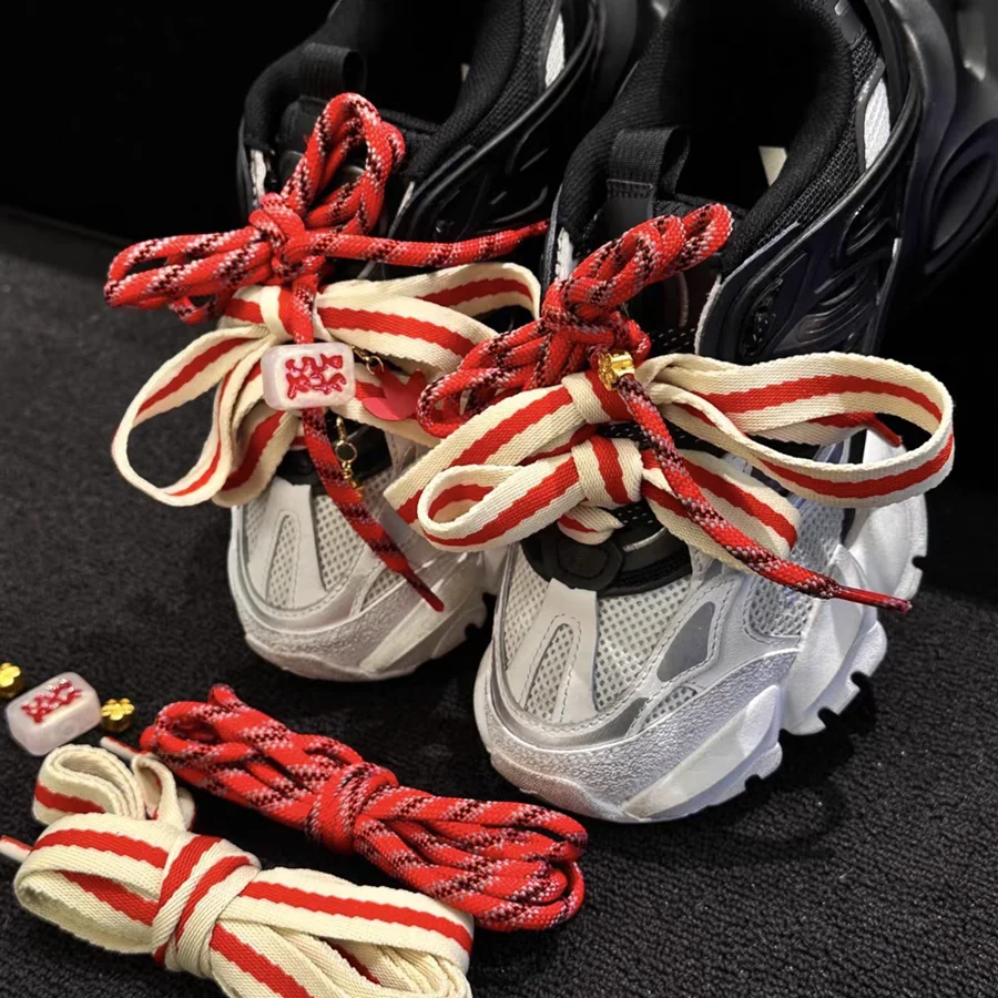 Beautiful DIY Fluffy Shoelaces Red Green Grid Laces Cream Puffs Shoes Flower Buckles For Sports Casual Sneakers Shoes Snow Boots