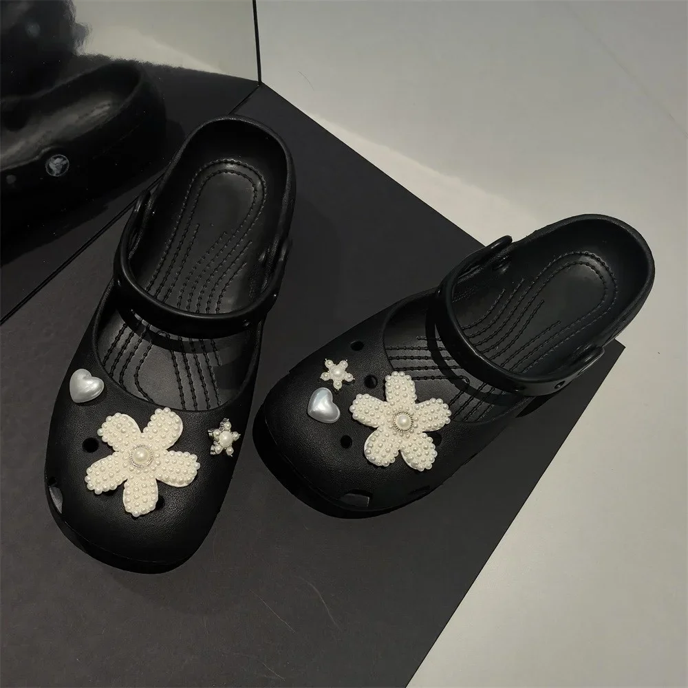 Perlenblumen-Schuhcharms-Set, Schwarz-Weiße Blumendekorationen mit Schleife & Strass, Elegante Schuhzubehörteile für Crocs Clogs – Detail 9