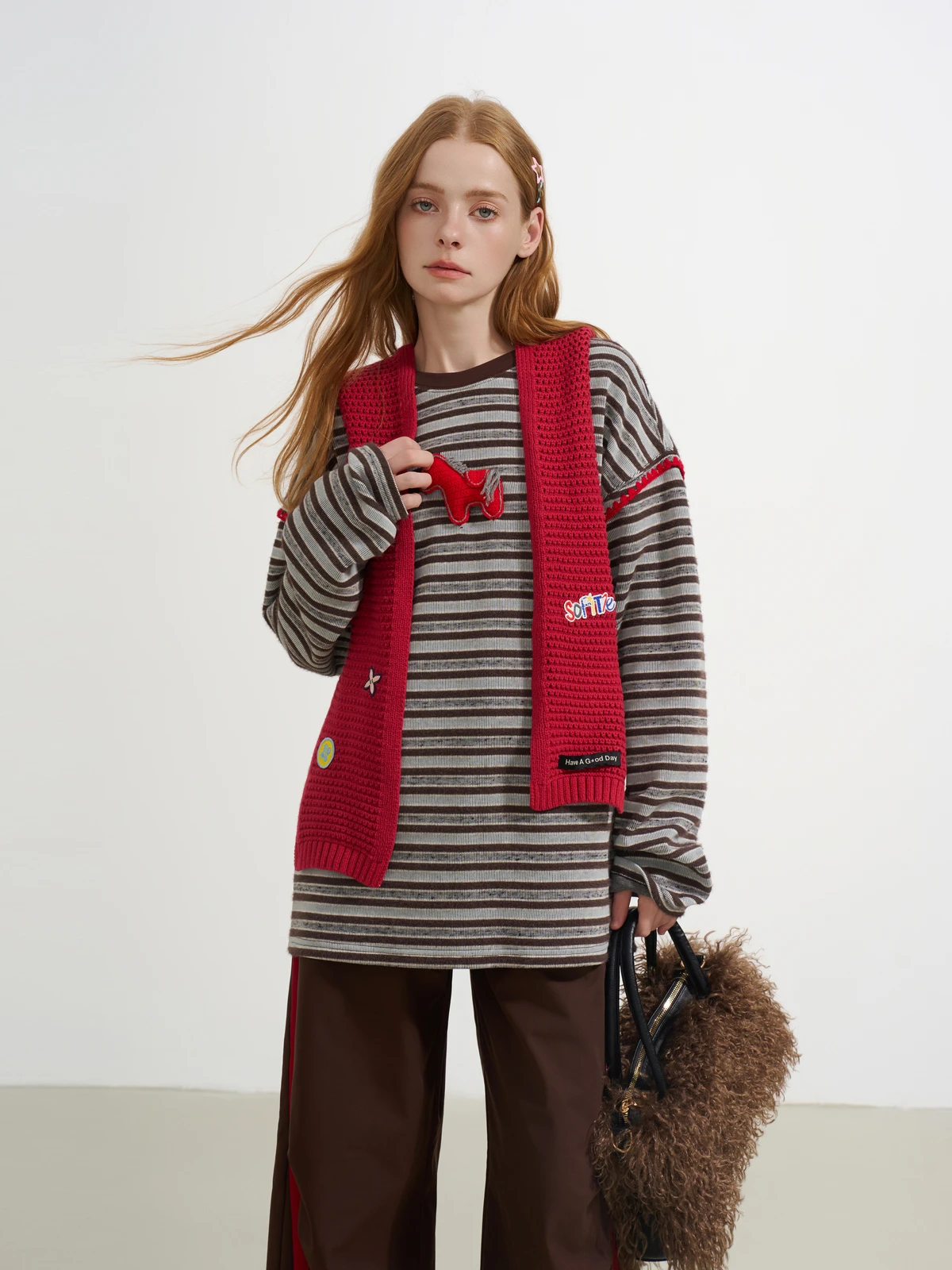 

Sofitte Long Sve Loose Fit round Ne T-irt for Women in Polyester Nylon Cotton Blend Animal Pattern Daily Wear