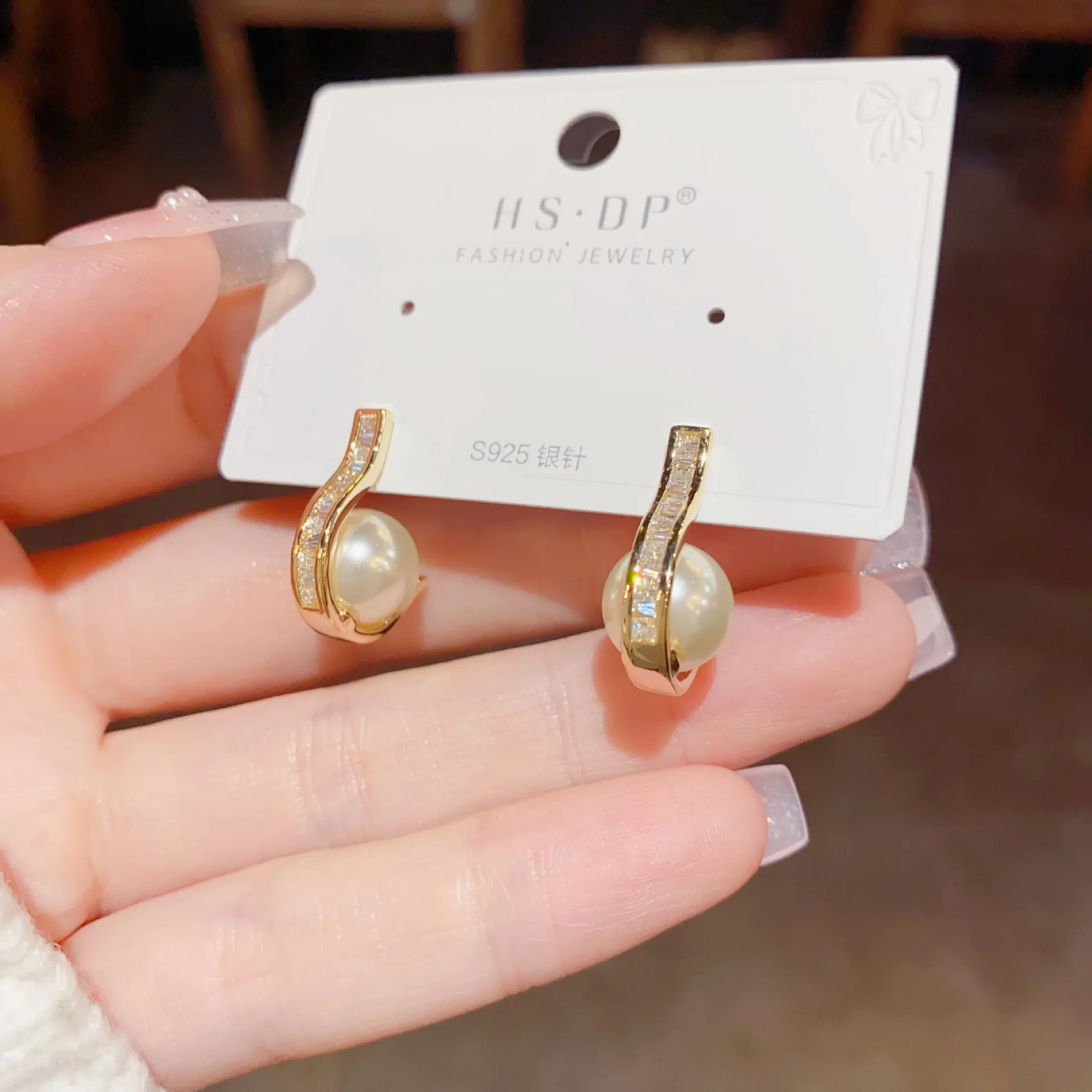 Korean Small Exquisite and Elegant Zircon Pearl Ear Studs Women's s925 Silver Needle Simple and Versatile Fashion Earrings image 5