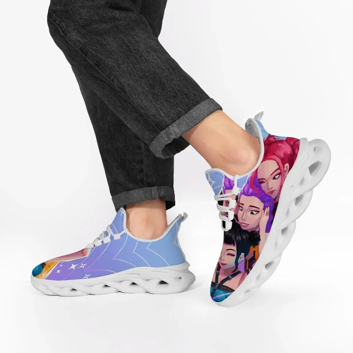 

Легкая обувь на платформе, женские кроссовки с флисовой подкладкой и персонажами аниме, легкая прогулочная обувь, обувь высокого качества