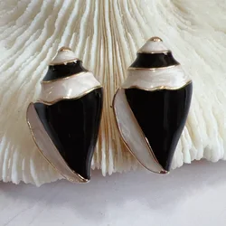 Seasonal New Niche Conch Earrings Retro Temperament Fashion Black White Oil Painting Jewelry For Women