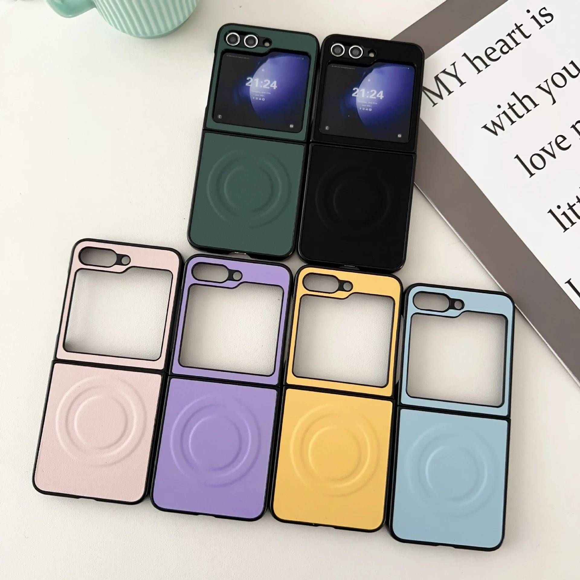 

Macaron leather protective case for Galaxy ZFlip3/4 and Samsung 5th generation folding phone with magnetic attachment