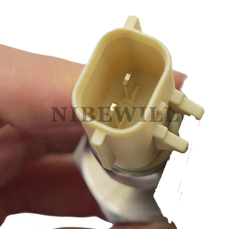 Engineering Machinery Parts for Cummins ISB6.7 QSB6.7 ISF3.8 Engine Water Temperature Sensor 2872858