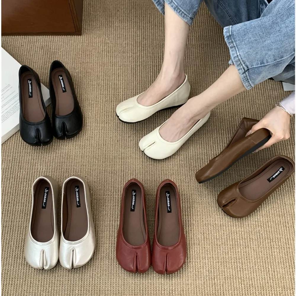 Fashion Soft Leather Split Toe Women Tabi Ballet Flats Comfortable Walking Lazy Loafers Casual  Inner Height Increasing Shoes