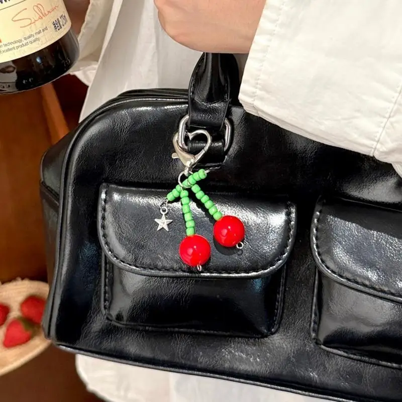 Niedlicher Roter Kirsch-Schlüsselanhänger, Herz-Schlüsselring, Süßer Frucht-Taschenanhänger für Mädchen, Coquette-Ästhetik Geschenke – Detail 2
