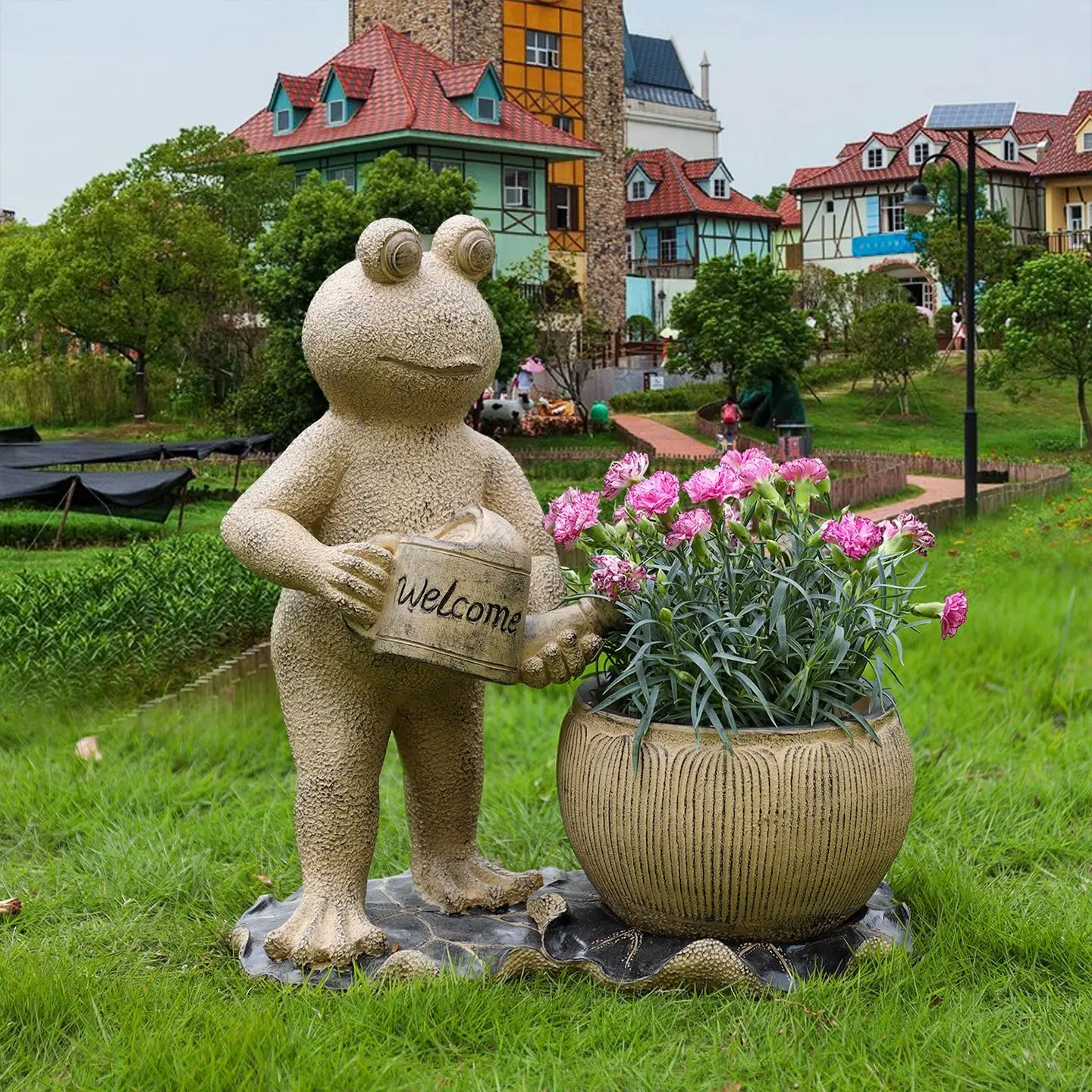 Outdoor creative frog ornament villa garden courtyard sales department community landscape sketch potted plant