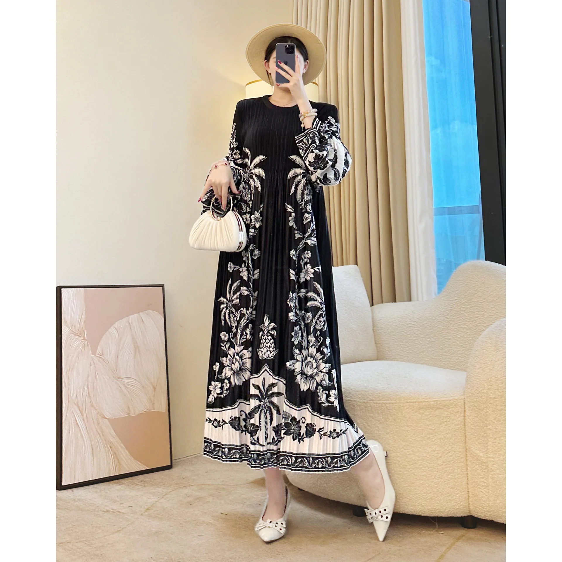 

Miyake Women's Black and White Printting Women's Pleated Dress Flare Long Sleeve Loose Fashion O-neck Famale Clothing