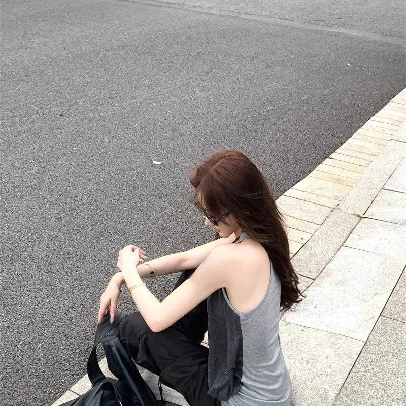 Women's Sleeveless Tank Top Gray Casual Sleeveless Vest Loose Fit Summer Streetwear Basic Top