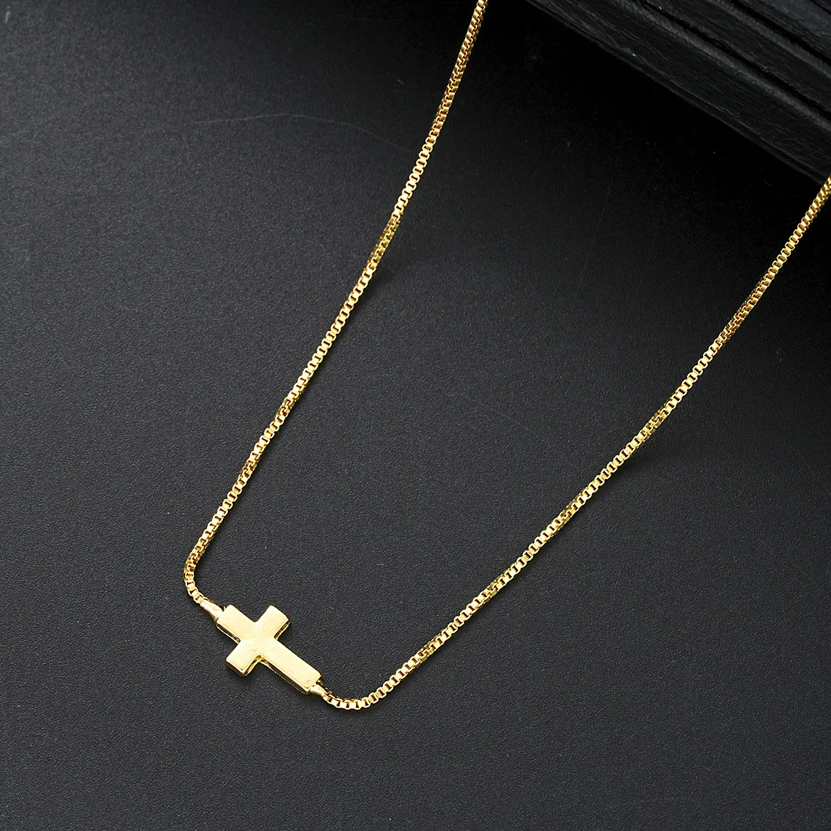 316stainless Steel Mini Cross Pendant Necklace Gold Color Waterproof Box Chain Sexy Clavicle Choker Hypoallergenic Women Jewelry