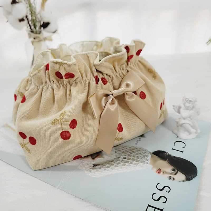 nova-bolsa-de-jantar-de-grande-capacidade-para-meninas-mao-na-mao-para-viagens-bolsa-de-maquiagem-de-veludo-bolsa-de-armazenamento-de-cereja