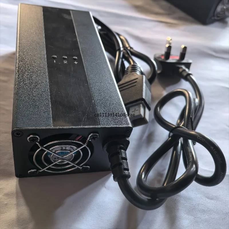 48V/60V/72V Digital Display Desktop Lithium Battery Charger, 2-10A Adjustable Output Power, Metal Shell EV Charger