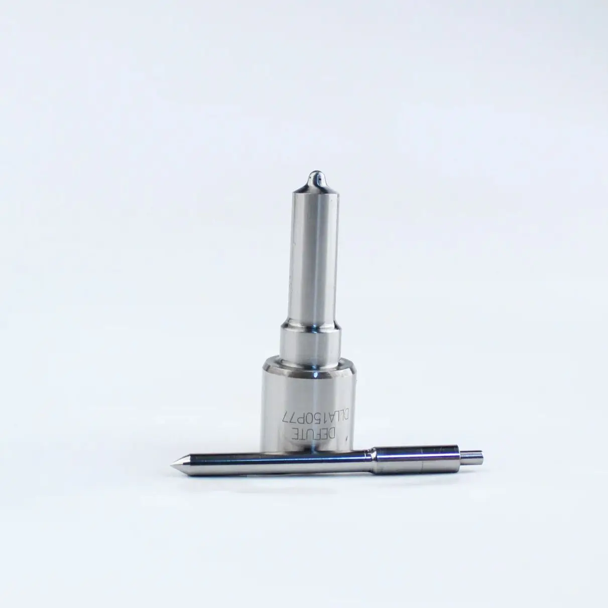 Diesel Injector Nozzle DLLA150P77 093400-5770/ 0433171077 For Toyota engine 1HDT 1H2 / Fuel injection spray  DLLA150P73