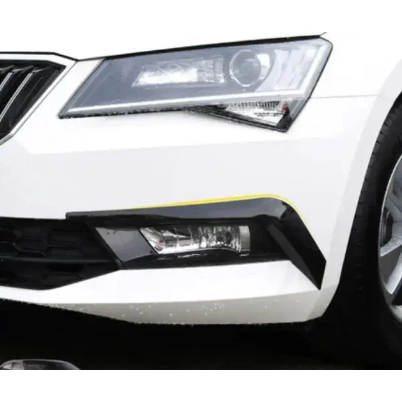 New！ For Skoda Superb front bumper corner protector and anti-collision strip fog lamp eyebrow frame decorative accessories 2019