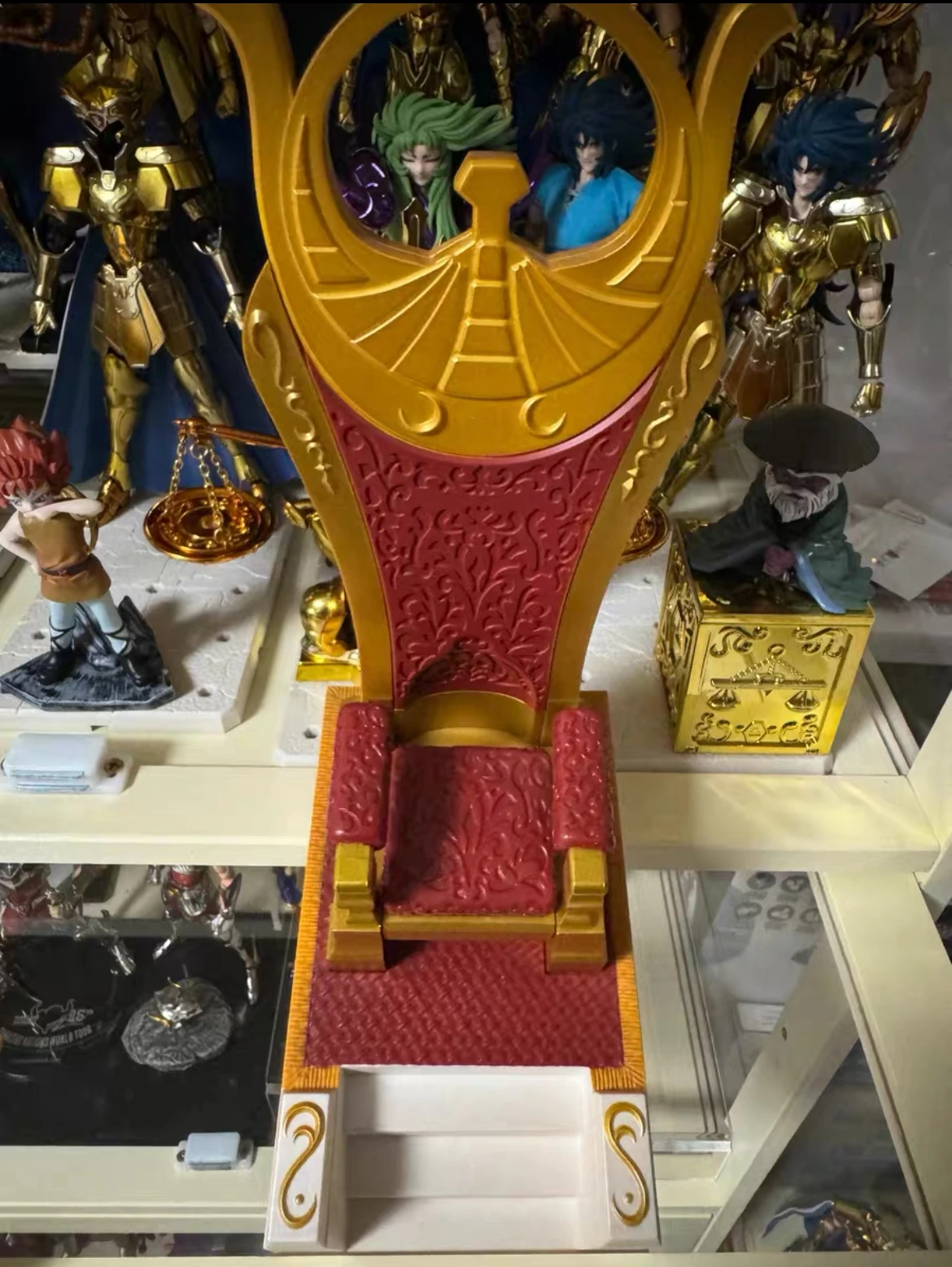 

In Stock GT Great Toys Model Saint Seiya Cloth Myth EX Athena Saori Kido Seat Chair Collection action figure