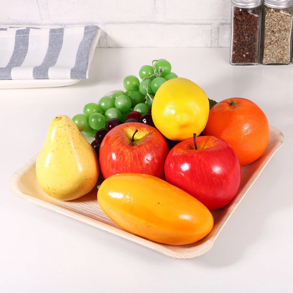 

5Pcs Palm Leaf Plates Disposable Degradable Round Serving Trays for Cake Dessert Fruit Snacks Party Wedding Baby Shower Events