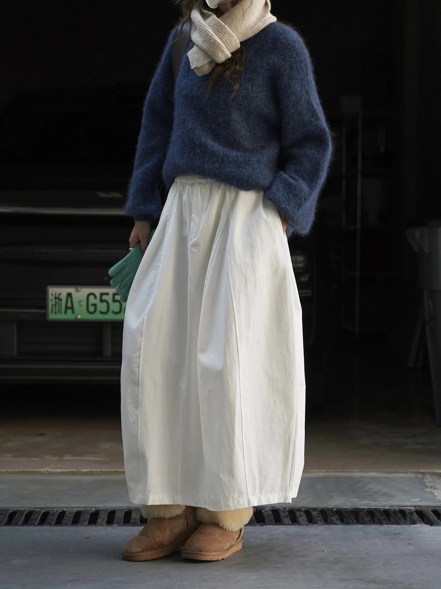 여성용 심플한 곡선형 신축성 높은 허리 스커트, 캐주얼한 나이를 줄여주는 롱 스커트