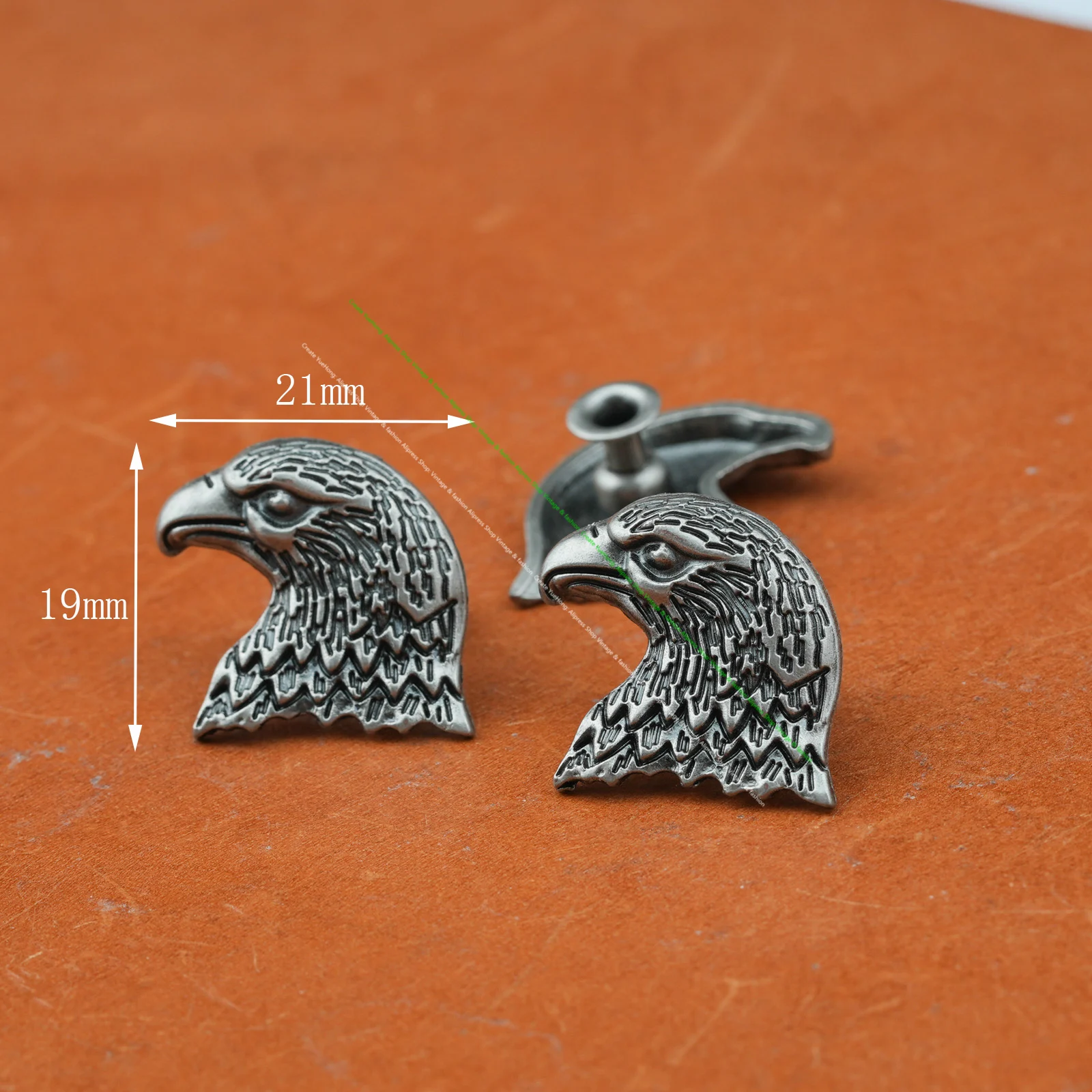 19x21mm 20pcs Biker Motocycle SLIVER LEFT FACE EAGLE RIVETS STUDS FOR LEATHERCRAFT BELT DECOR RIVETBACK CONCHOS