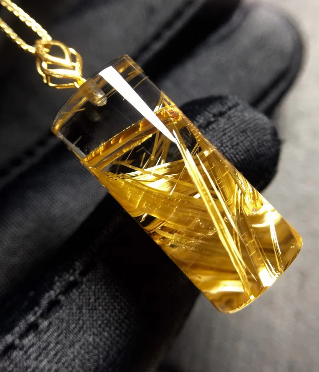 Natural Gold Rutilated Quartz Barrel Pendant Necklace Jewelry 24.8*10.4mm 18K Gold Yellow Rutilated Women Men AAAAAAA