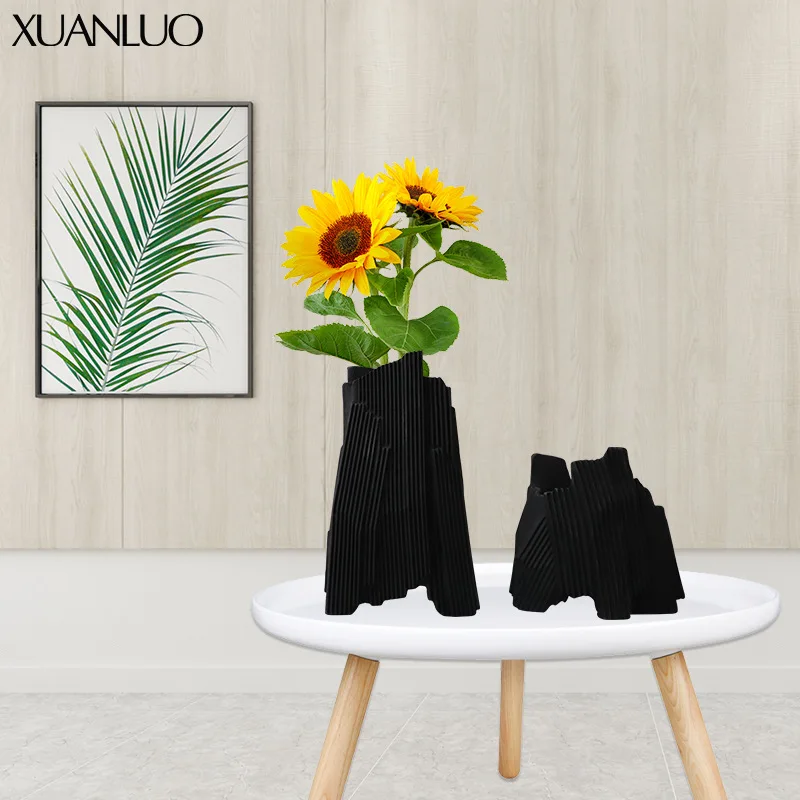 Nordic Resin Vase Ornament Creative and Stylish Home Decor Living Room Show Flat Floral Arrangement Holder Small Vase