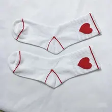 Chaussettes d'amour de Style coréen pour femmes, chaussettes mignonnes de Style collège en forme de cœur de pêche rouge, chaussettes en coton tendance, printemps et été