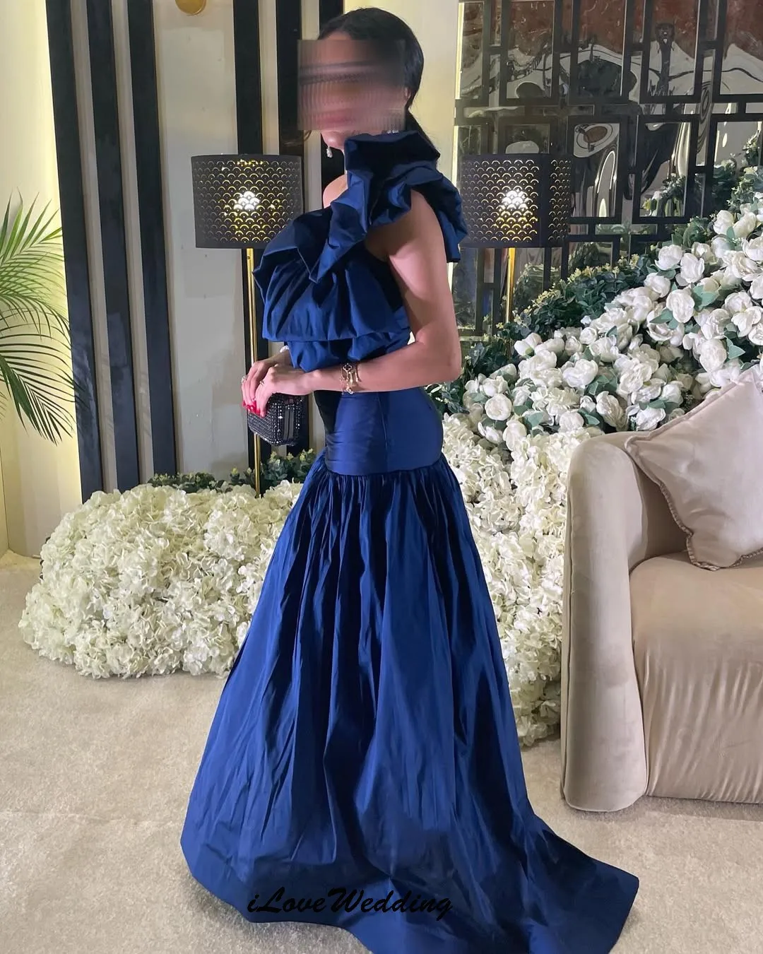 فستان كلاين أزرق بكتف واحد للحفلات الراقصة 2025 مطوي لحفلات الزفاف للنساء الضيوف على شكل حرف a فساتين رسمية طول الأرض مخصصة