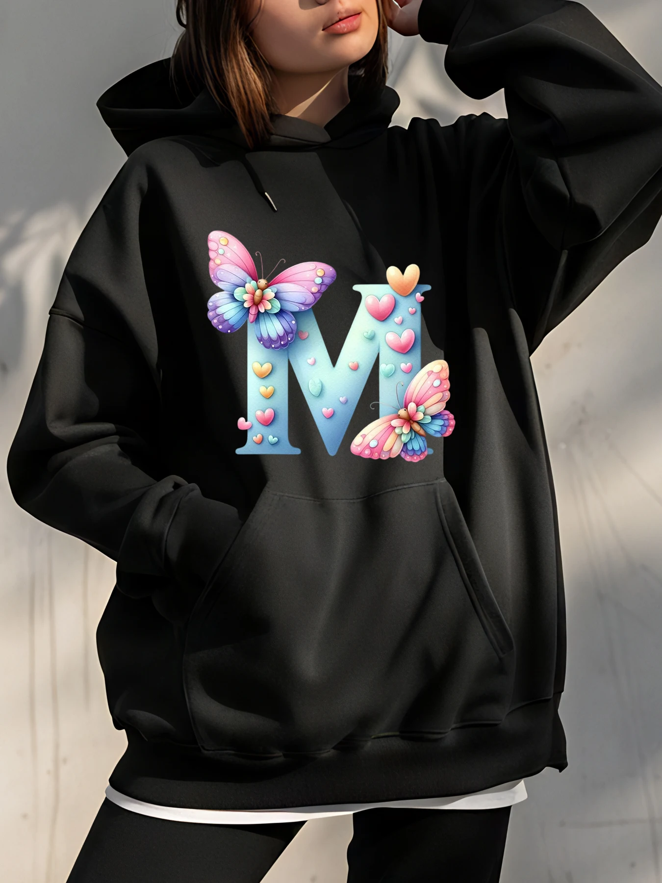 Aangepaste letter M vlinderprint hoodie damesmode casual sweatshirt herfst winter streetwear outfit voor meisjes